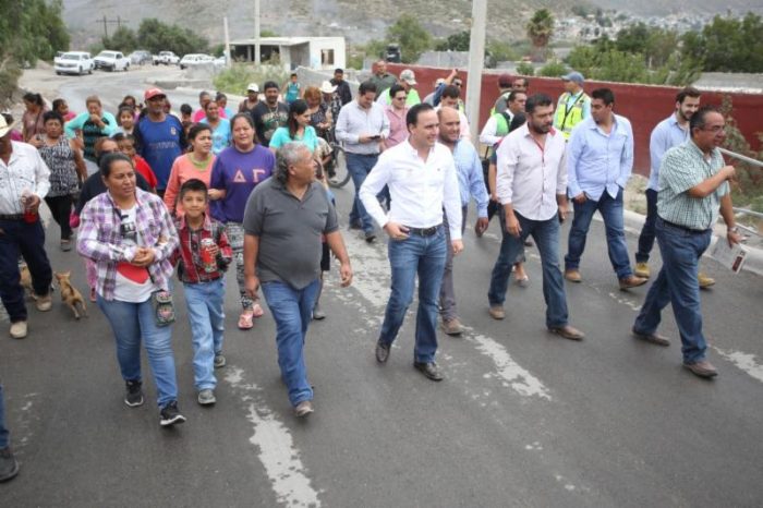 Avanza puente en sector popular al sur de Saltillo