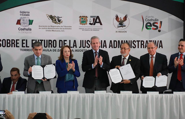 JUECES Y MAGISTRADOS FEDERALES FIRMAN EN COAHUILA CONVENIO CON TRIBUNALES ESTATALES ADMINISTRATIVOS 