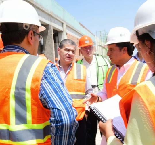 RECORREN MARS Y ZOE ROBLEDO OBRAS DE HOSPITAL EN ACUÑA