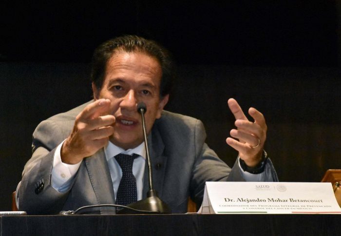 Renuncia Alejandro Mohar a coordinación de Institutos Nacionales de Salud tras escasez de medicamentos