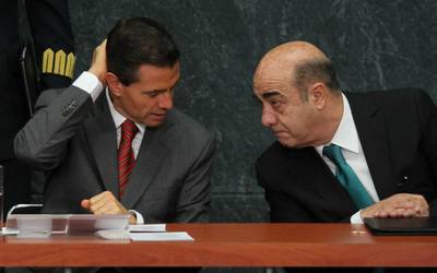 Murillo Karam y Peña Nieto serían citados a declarar por los 43 de Ayotzinapa