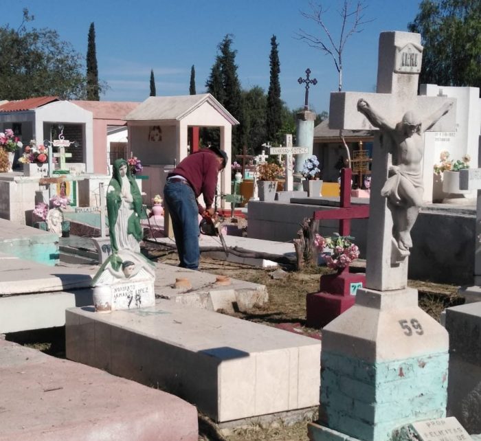 Listos los cementerios municipales para recibir a miles de visitantes