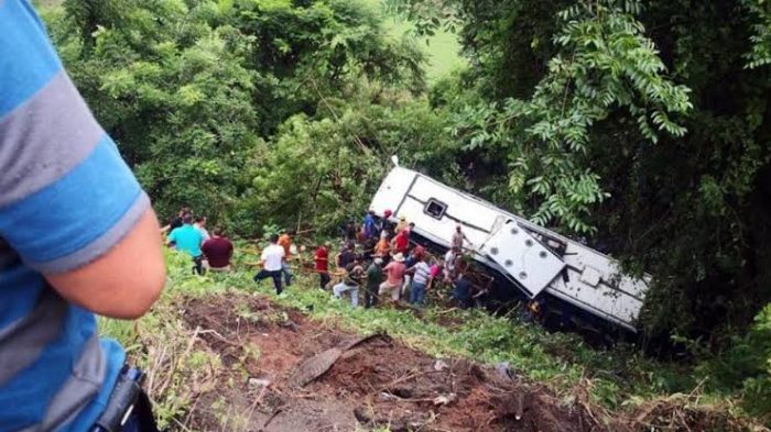 Tragedia en Chiapas: autobús de pasajeros cae a barranco
