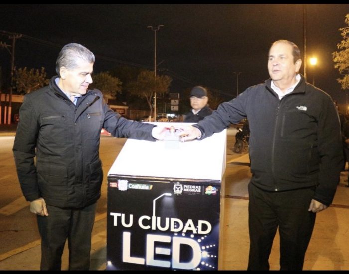 ENTREGA MARS OBRAS DE INFRAESTRUCTURA Y CAMBIO DE LUMINARIAS EN PIEDRAS NEGRAS
