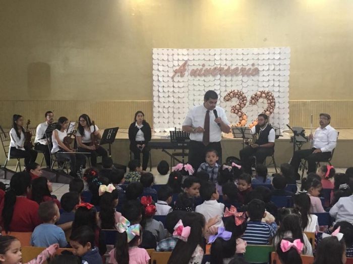 Se presentan alumnos del Centro de Estudios Musicales del IMC.