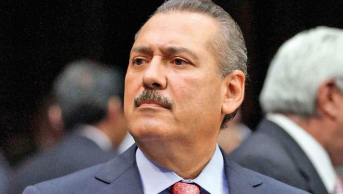 Investigan a Manlio Fabio Beltrones por desvíos al PRI