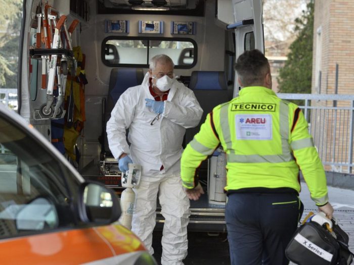 Italia, en alerta por 17 personas con coronavirus, 250 en observación y decenas de miles confinadas en sus casas