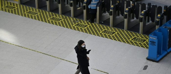 Londres se apaga entre las dudas y el miedo