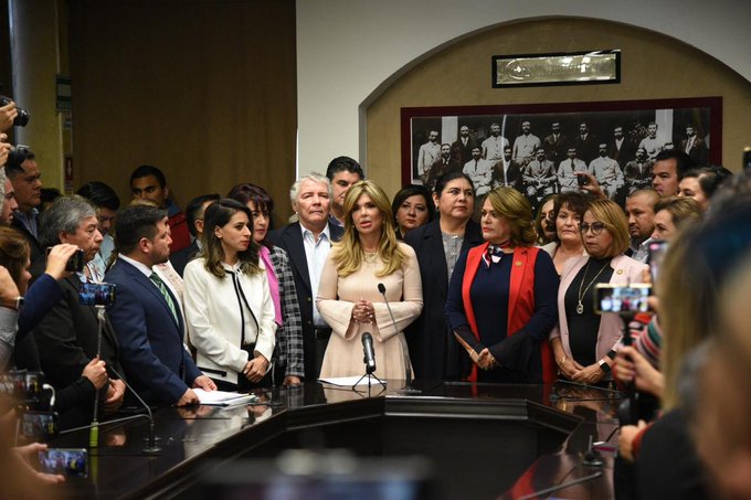 Gobernadora de Sonora presenta "Ley Olimpia" en Congreso del estado