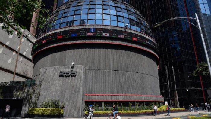 Cuestionan Goldman Sachs y Bank of America apoyo de AMLO a empresas por Covid-19