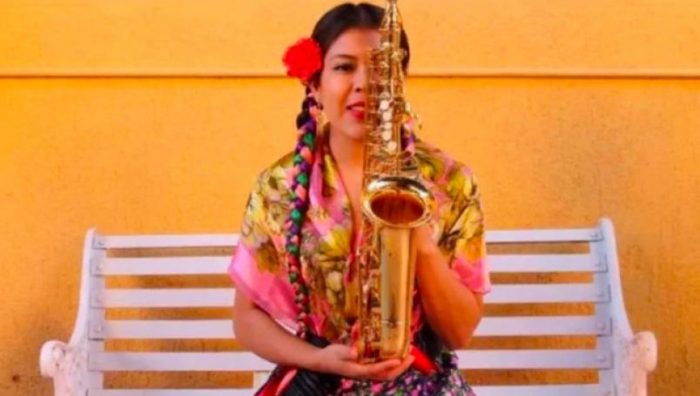 Vinculan a proceso a tercer implicado en ataque a la saxofonista María Elena Ríos