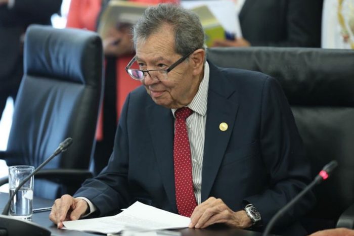 Pedir a funcionarios renunciar a su aguinaldo es de “ignorantes y abusivos”: Muñoz Ledo
