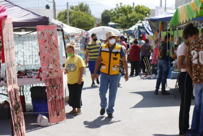 Inicia reapertura de mercados al aire libre con medidas preventivas