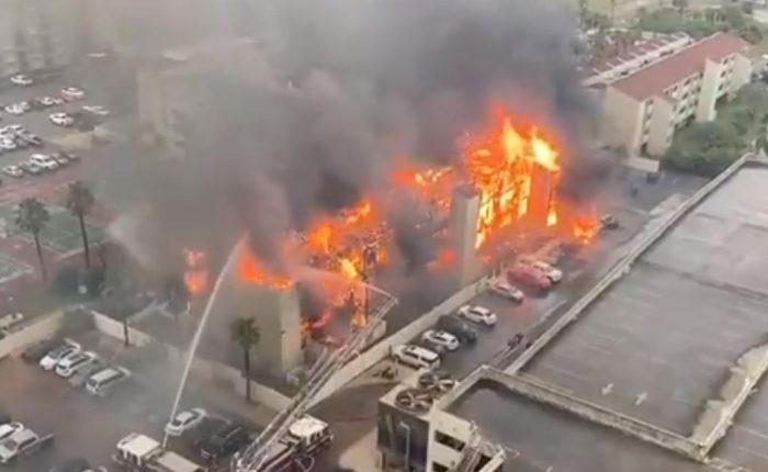 Incendio masivo en Isla del Padre