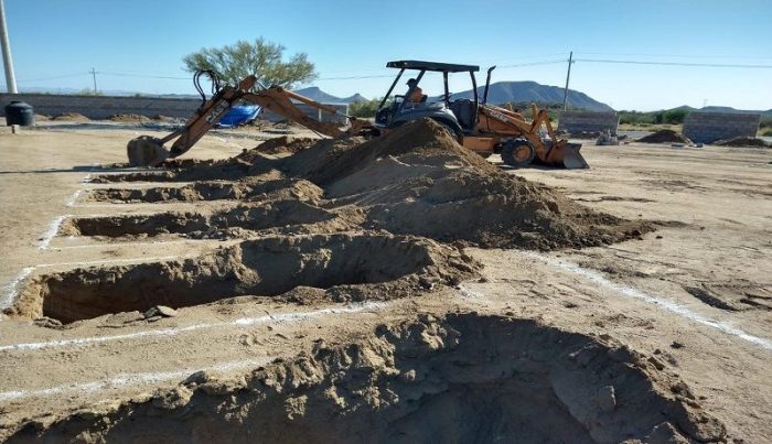 Prepara fosas ante probable aumento de defunciones por COVID-19