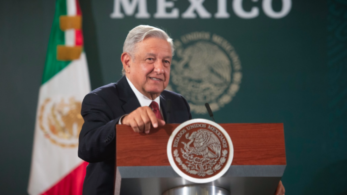 En medio de la Pandemia AMLO se aumenta el sueldo