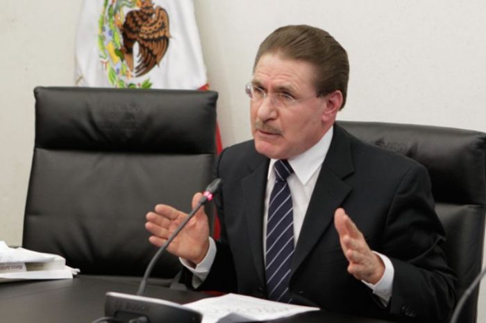 Da positivo a Covid-19 José Rosas Aispuro, gobernador de Durango