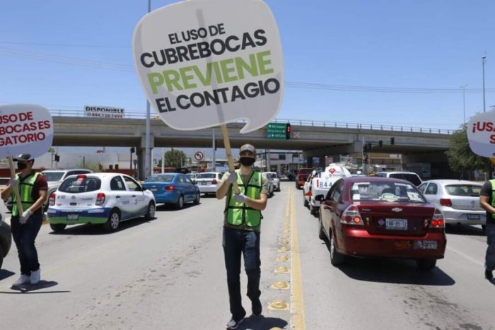 Jóvenes de Saltillo se activan para promover uso de cubrebocas