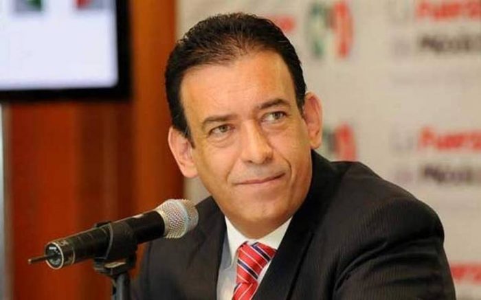 España confirma suspensión de proceso penal a Humberto Moreira