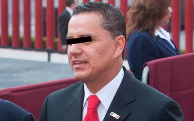Giran orden de aprehensión contra Roberto Sandoval