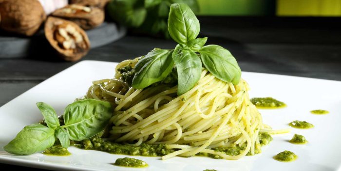 RECETA VEGANA: Spaghetti al pesto vegano