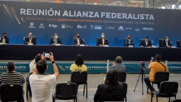 Gobernadores de Alianza Federalista dicen que van por sus propias vacunas
