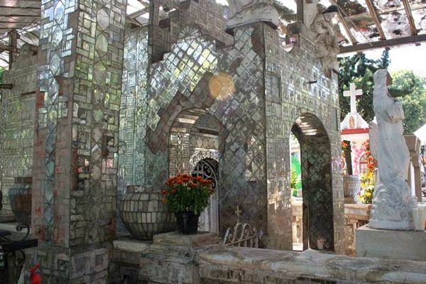 DOMINGO DE LEYENDA: A DAMA DE LOS ESPEJOS (CUERNAVACA , MORELOS)