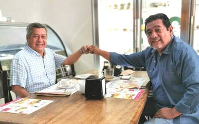 Félix Salgado Macedonio se registra como candidato de Morena en Guerrero