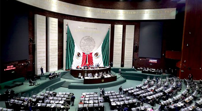 Diputados presentan queja contra juez que suspendió Ley de la Industria Eléctrica