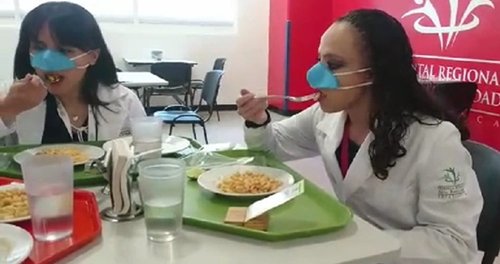 IPN crea mascarilla nasal para usar al momento de comer