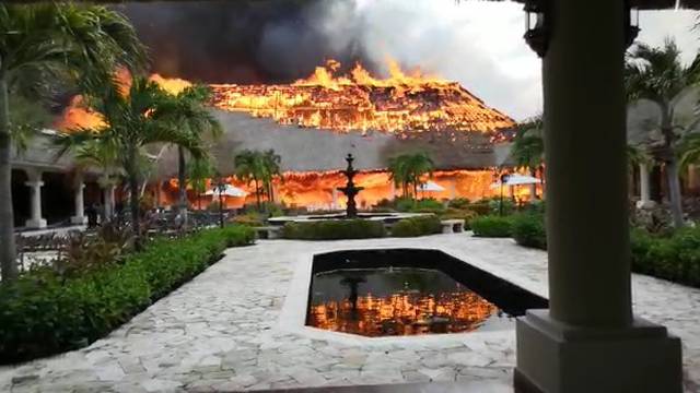 Se incendia el Hotel Grand Palladium en Quintana Roo