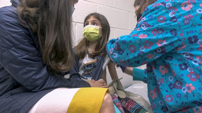 Cofepris perfila autorizar vacuna en niños a partir de los 12 años
