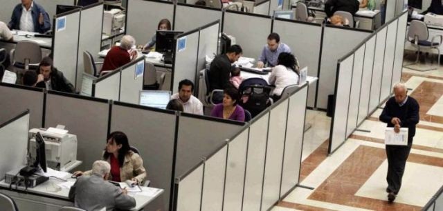 Más de un millón de burócratas regresan a trabajar en oficina el lunes 2 de agosto