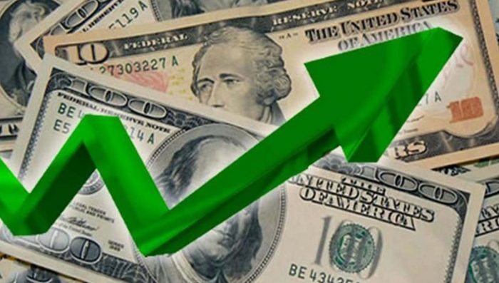 Dólar podría superar los 24 Pesos en Diciembre