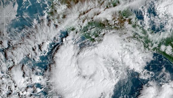 Prevén que ‘Rick’ se intensifique a huracán categoría 2 esta noche