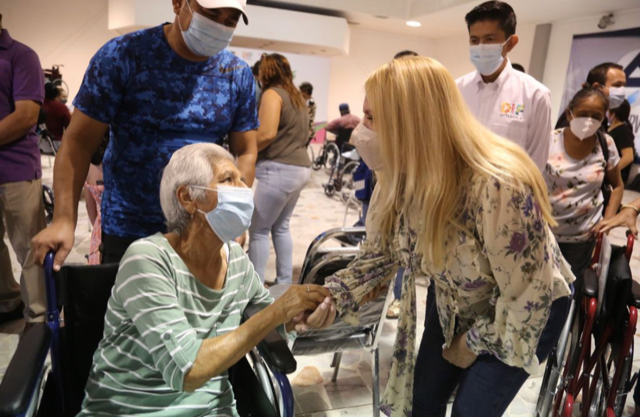 SUMA DIF ESTATAL 1,600 SILLAS DE RUEDAS COMO APOYO A COAHUILENSES: MARCELA GORGÓN