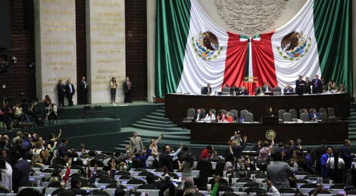 Megapuente de Día de Muertos llegó a la Cámara de Diputados con descanso de seis días