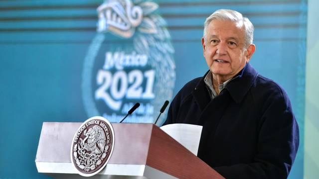 AMLO invita a congregarse en el Zócalo el 1 de diciembre