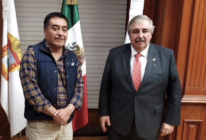 Morena ‘roba’ diputado a ‘Va por México’: Roberto Valenzuela renuncia al PAN
