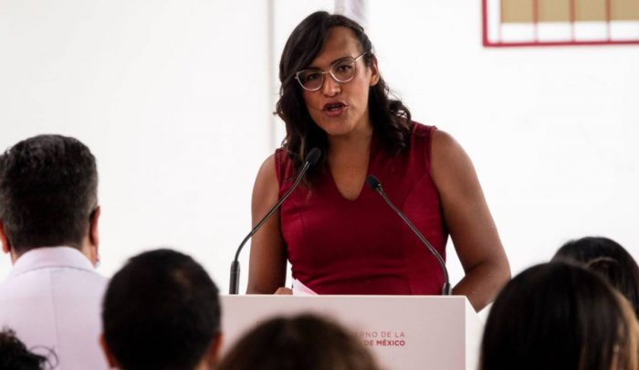 Así fue como María Clemente García, diputada por Morena, irrumpió en la cafetería de la Cámara de Diputados