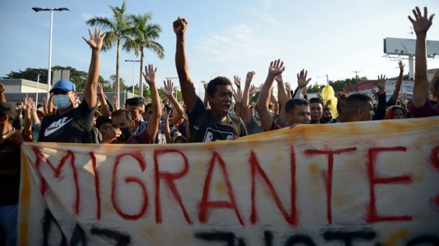 Caravana migrante acuerda con el Gobierno mexicano su regularización