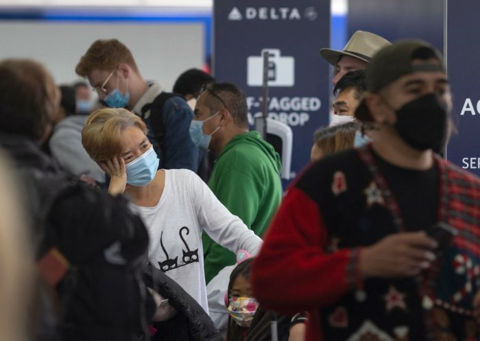Vuelos, retrasos y cancelaciones: todo lo que debes saber para viajar en avión, según Profeco