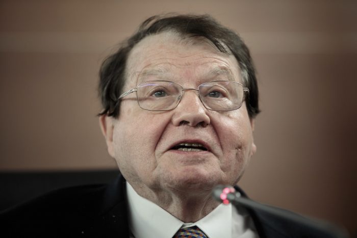 Muere Luc Montagnier, el virólogo antivacunas que dilapidó su prestigio tras ganar el Nobel por descubrir el VIH