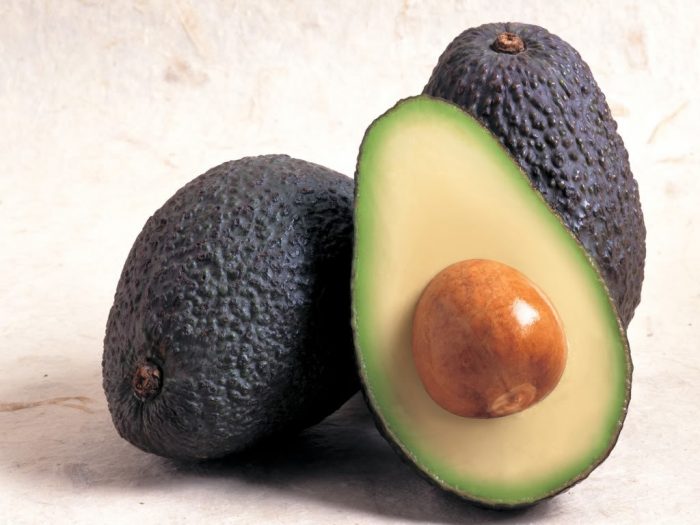 La nebulosa historia del aguacate en México: el “oro verde” que transita entre la economía y el asedio del narco