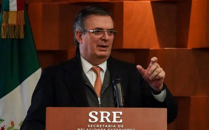 Marcelo Ebrard retó al jefe del Comando de EEUU a dar prueba de existencia de espías rusos en México