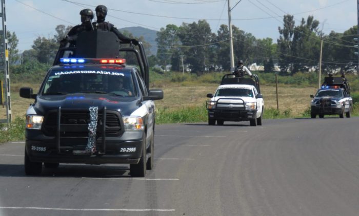 Policía de Michoacán repelió emboscada de sicarios; hay un muerto y tres detenidos