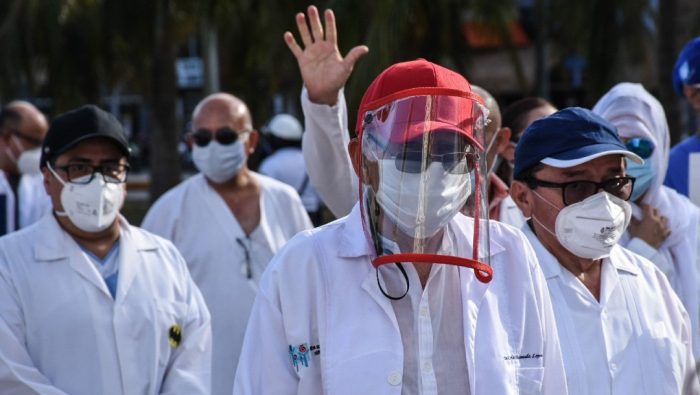 Manifestantes tomaron el centro de la CDMX este jueves: hay marchas de personal de salud y telefonistas