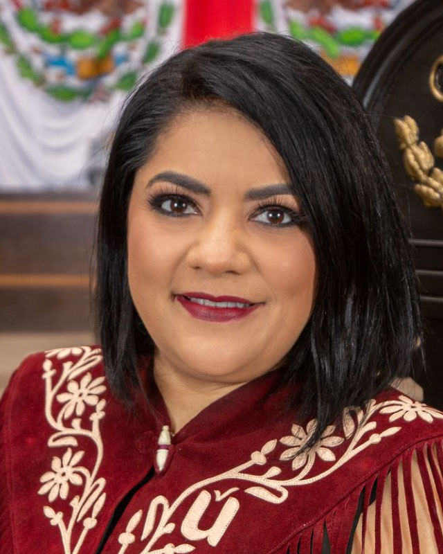 Sobrina de AMLO, Úrsula Patricia Salazar, es acusada nuevamente de pedir “moches”