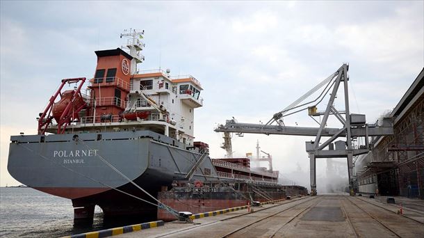 Ucrania anunció la salida del primer barco con 26.000 toneladas de cereales desde el puerto de Odesa