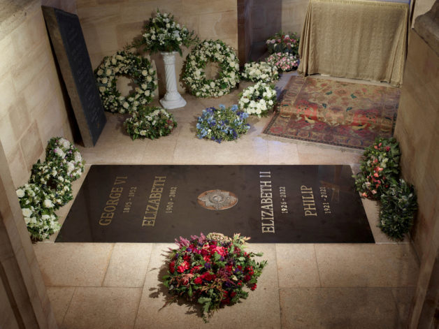 Publican la primera foto de la tumba de la reina Isabel II